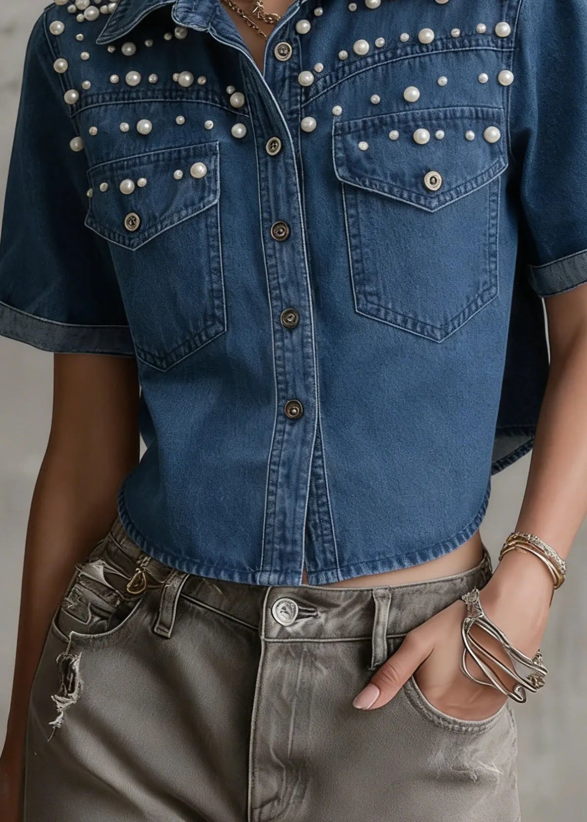 Sophisticated Shirt with a Clean Classic Look