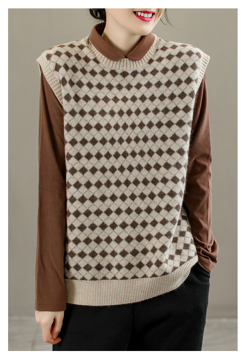 Well Tailored Sweater with a Graceful Silhouette