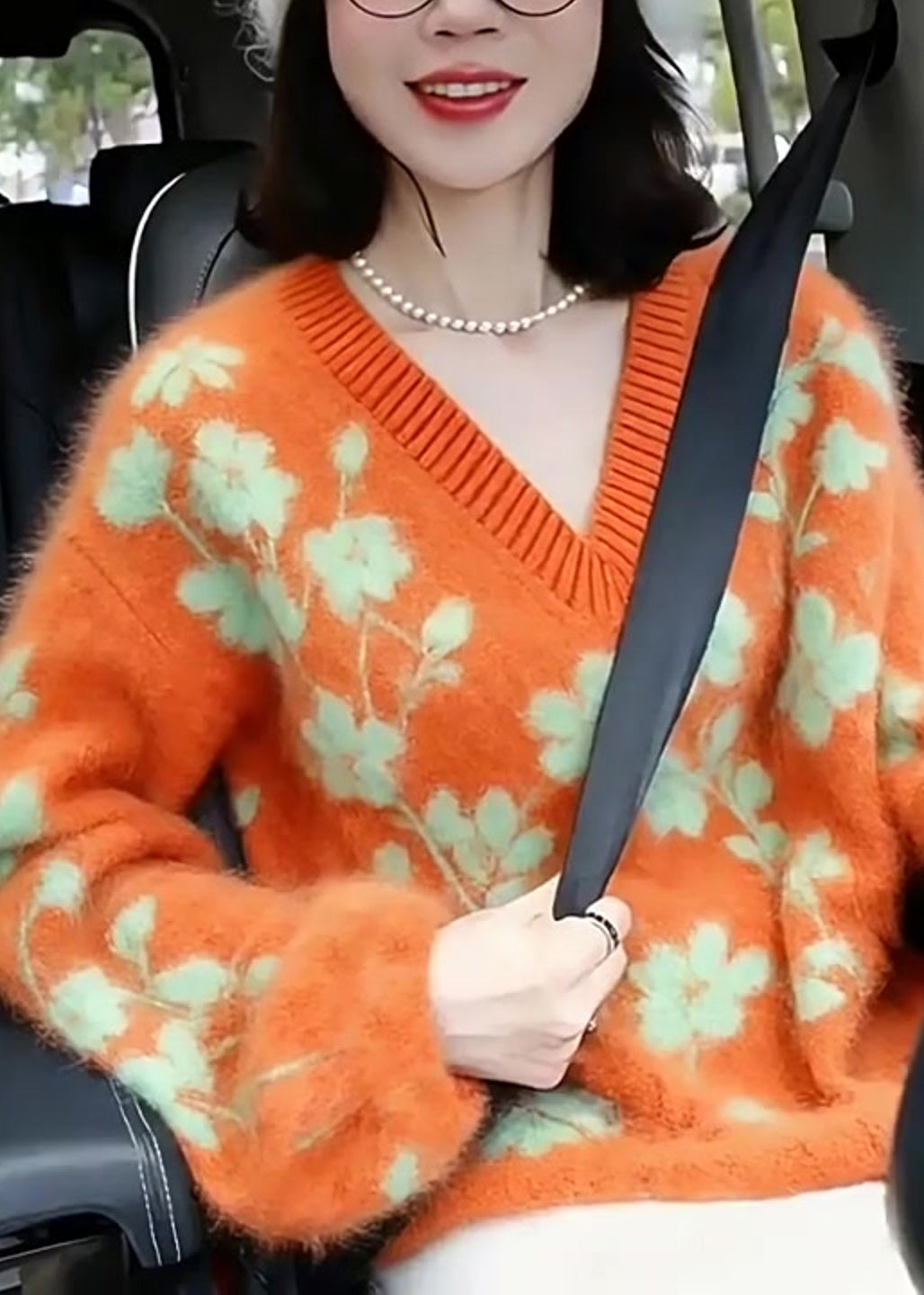 Classic Vintage Sweater with a Flattering Fit