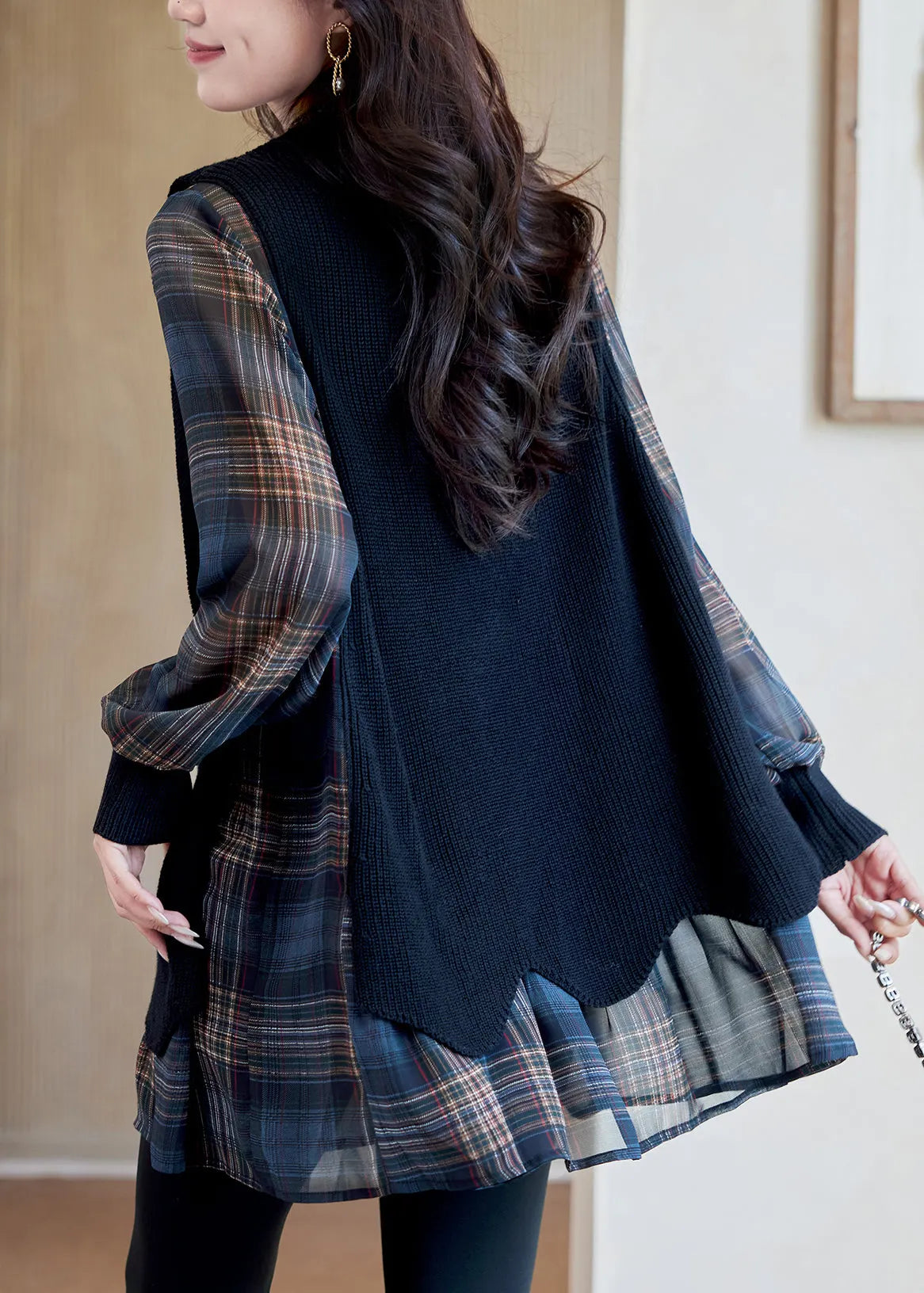 Beautifully Finished Blouse in a Timeless Design