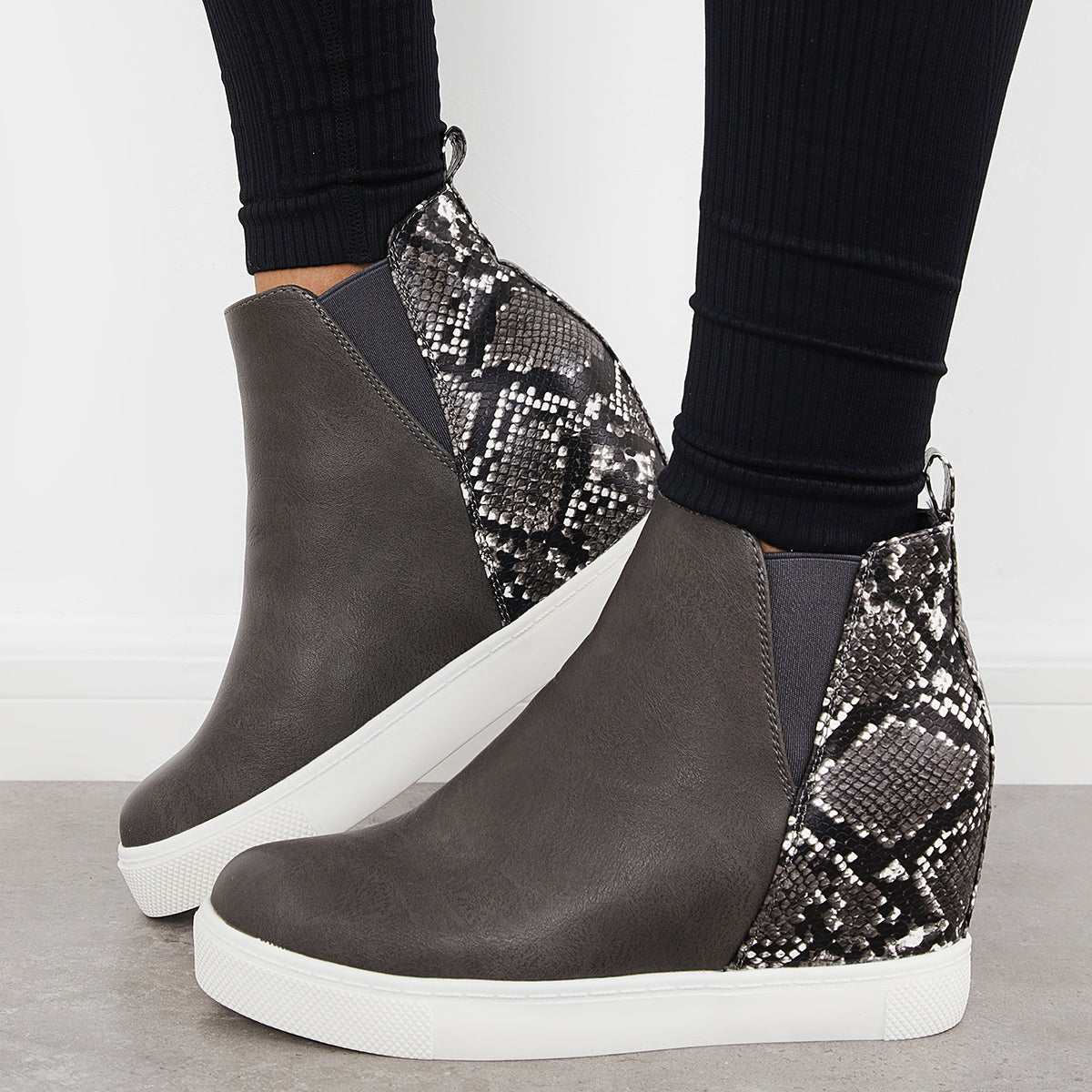 Graceful Orthopedic Sneakers for Modern Look