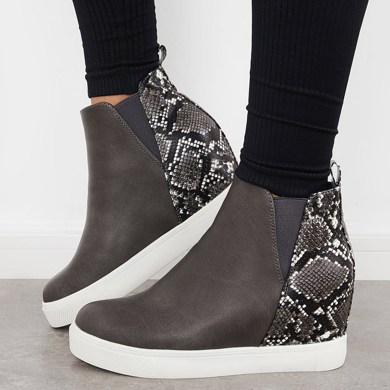 Chic Orthopedic Sneakers with Unique Design