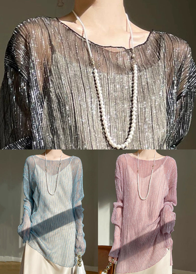 Effortlessly Elegant Top with a Timeless Design