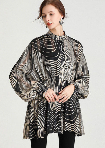 Sophisticated Blouse with a Clean Classic Look