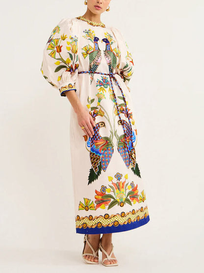Well Tailored Dress with a Graceful Silhouette