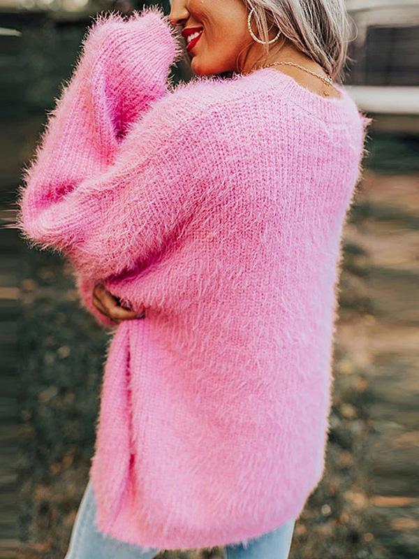 Well Tailored Sweater with a Graceful Silhouette