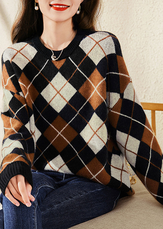 Classic Vintage Shirt with a Flattering Fit