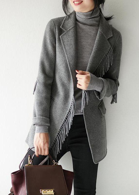 Well Tailored Coat with a Graceful Silhouette