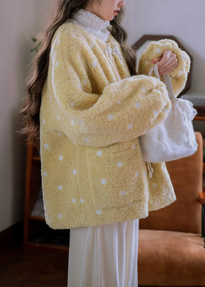 Elegantly Styled Coat for Everyday Wear