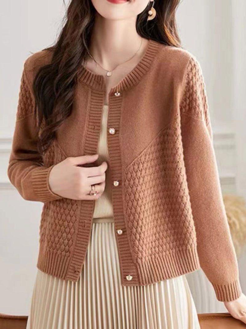Gracefully Styled Cardigan for Any Occasion