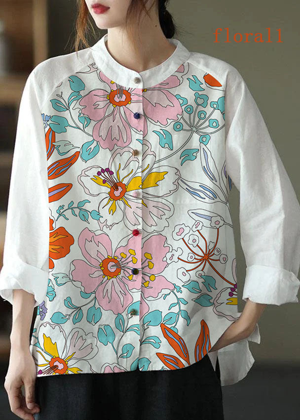 Classic Vintage Blouse with a Flattering Fit