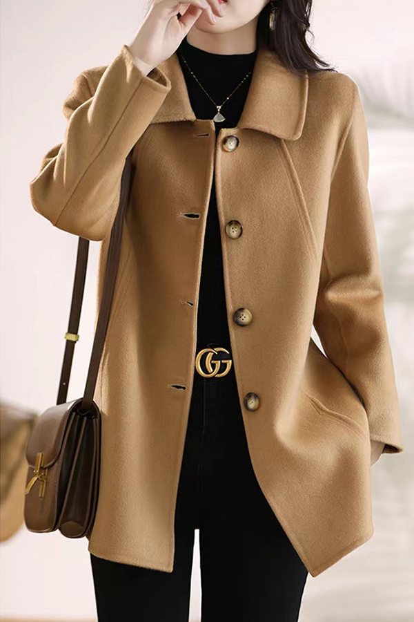 Classic Vintage & Enduringly Stylish Coat