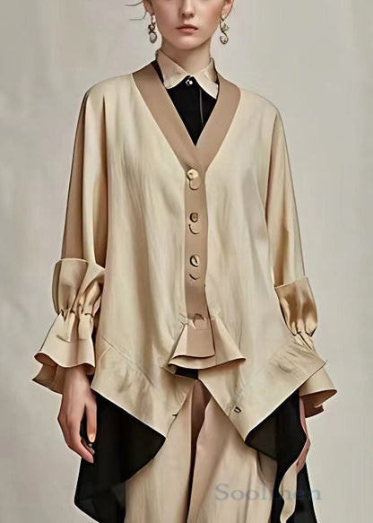 Well Tailored Coat with a Graceful Silhouette