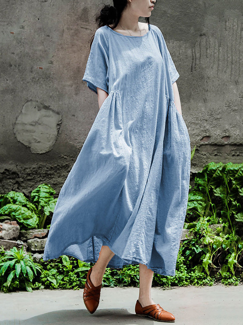 Effortlessly Elegant Dress with a Timeless Design