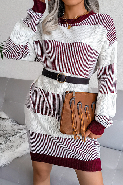 Effortlessly Elegant Sweater with a Timeless Design