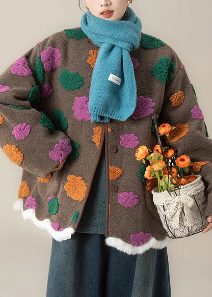Gracefully Styled Coat for Any Occasion