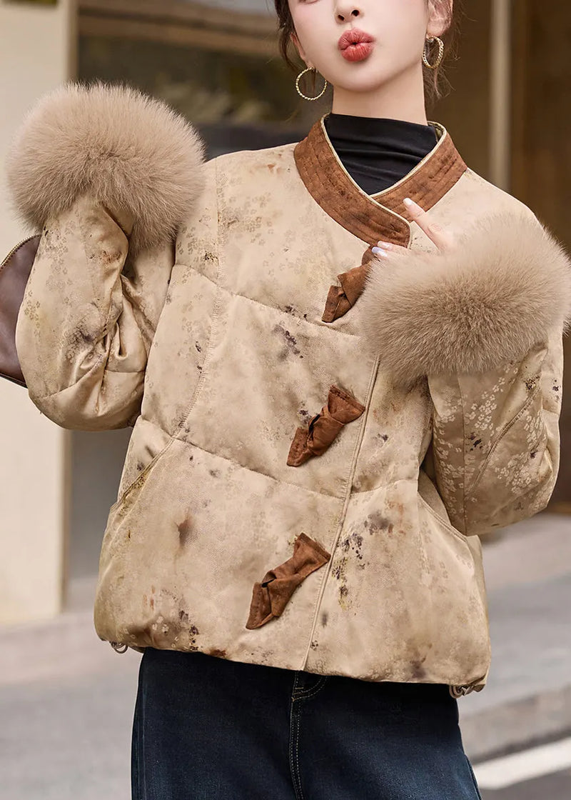 Sophisticated Coat with a Clean Classic Look