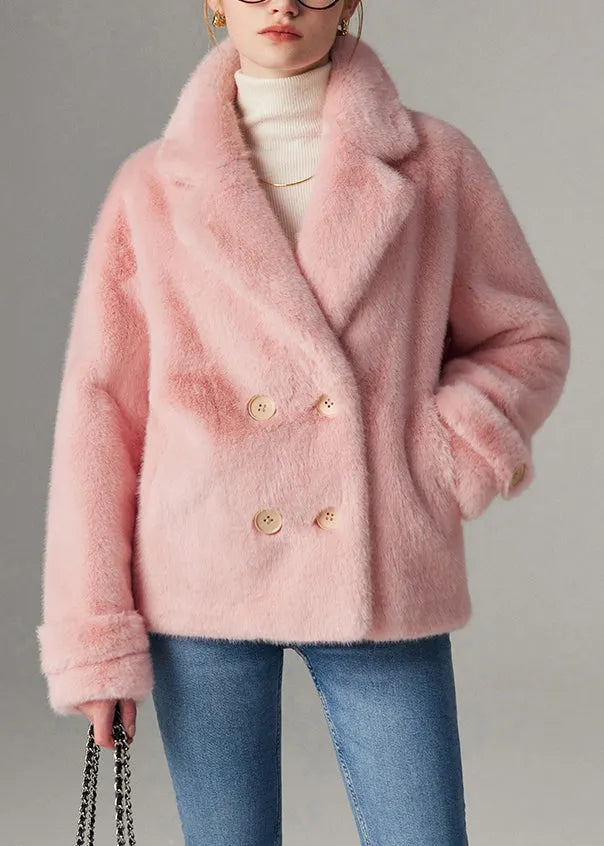 Effortlessly Elegant Coat with a Timeless Design