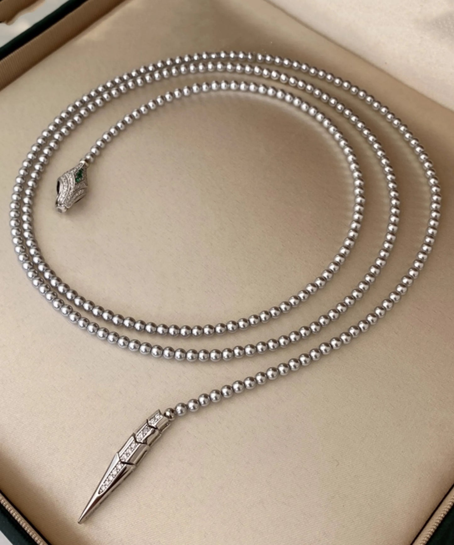Charming Pearl Necklace for Any Occasion