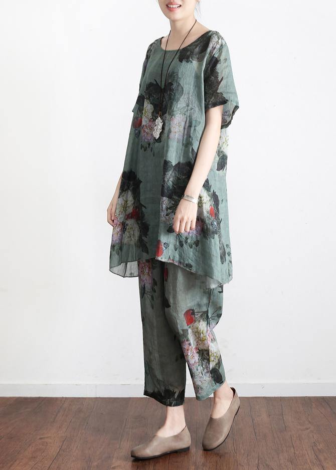 Classic Vintage Shirt with a Flattering Fit