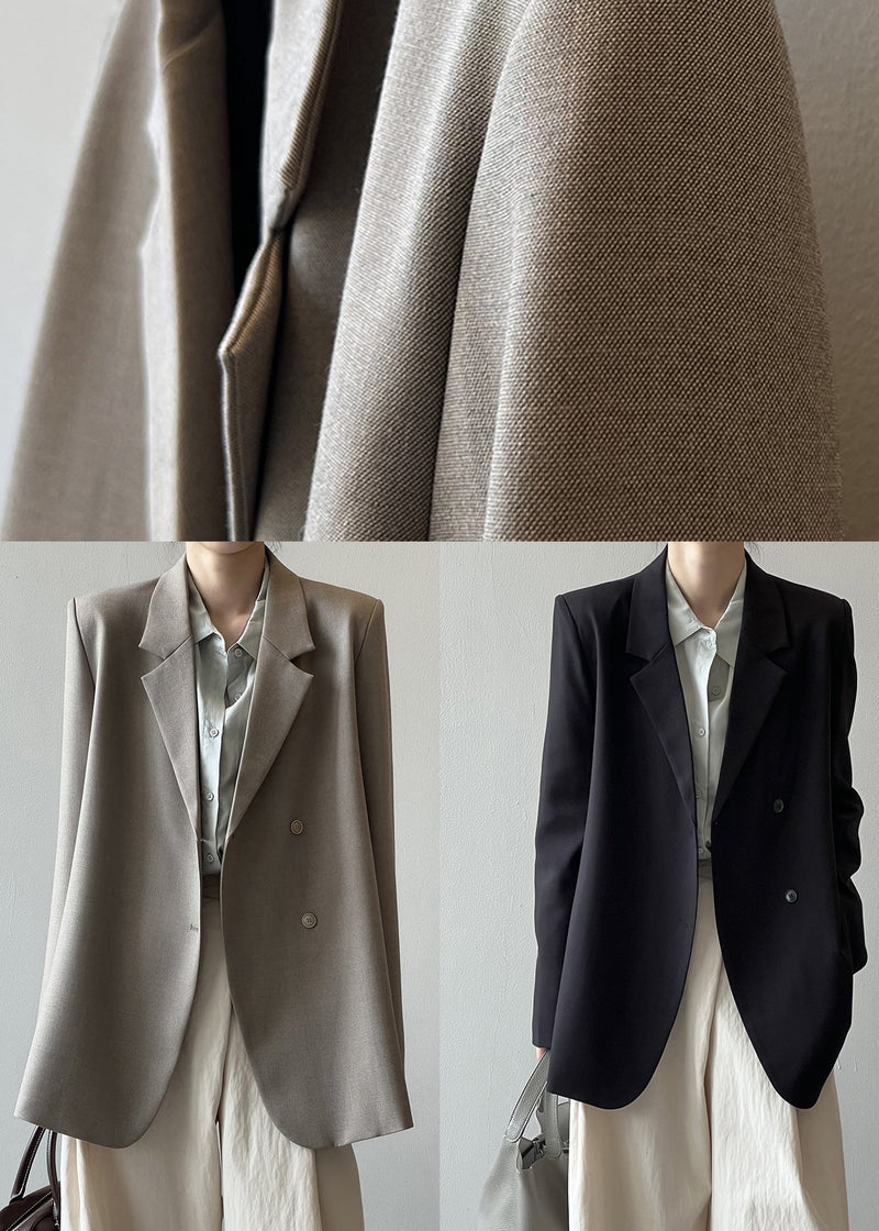 Elegantly Styled Coat for Everyday Wear