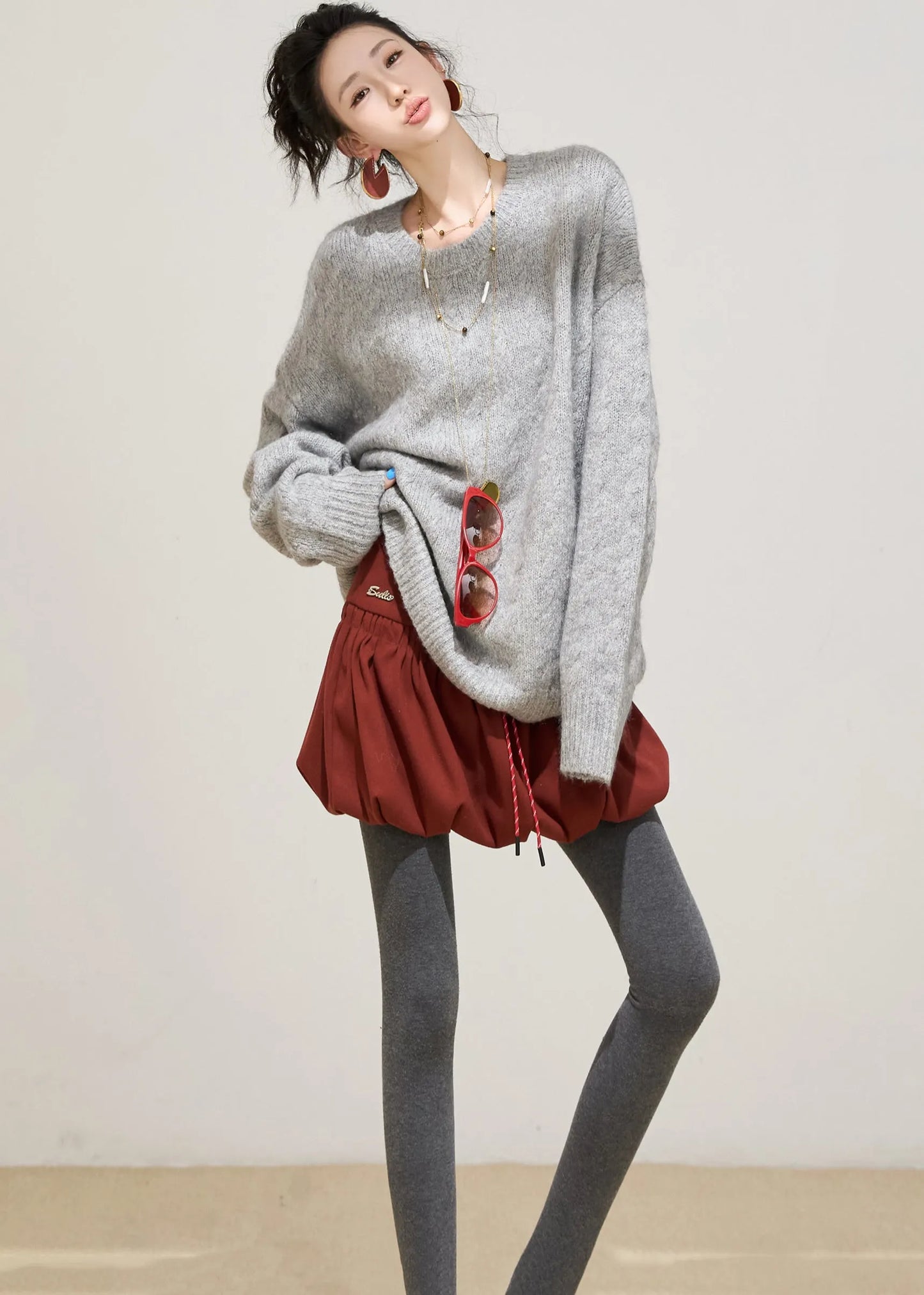 Well Tailored Sweater with a Graceful Silhouette