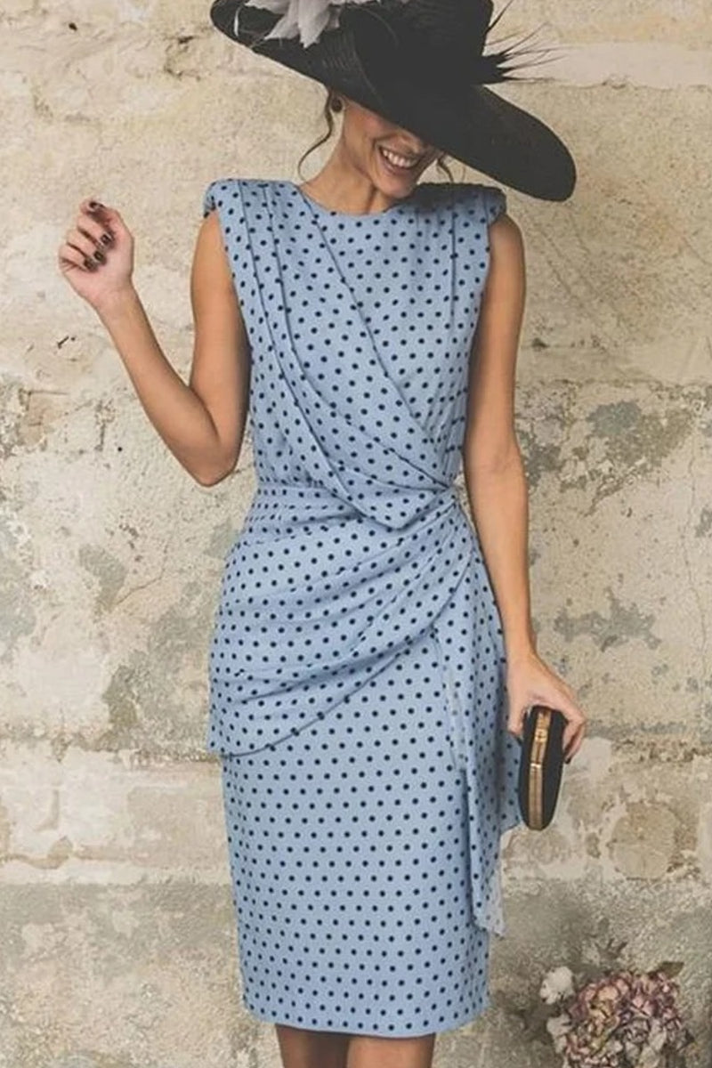 Classic Vintage Dress with a Flattering Fit