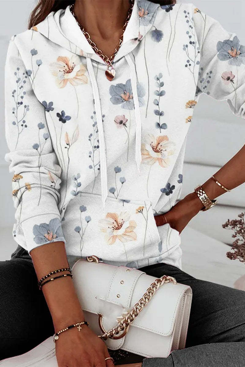 Effortlessly Elegant Top with a Timeless Design