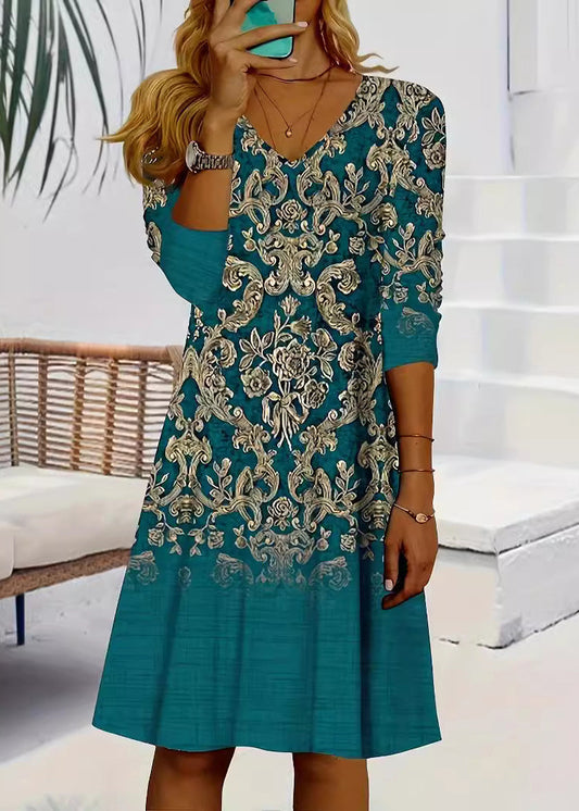 Classic Vintage Dress with a Flattering Fit