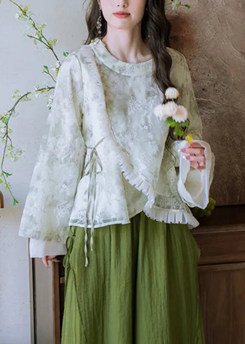 Beautifully Finished Blouse in a Timeless Design