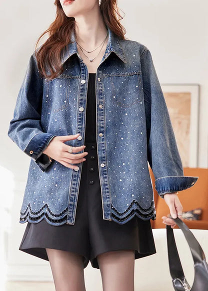 Elegantly Styled Coat for Everyday Wear
