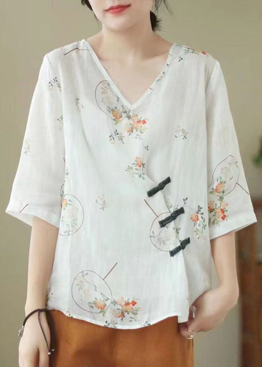 Effortlessly Elegant Blouse with a Timeless Design
