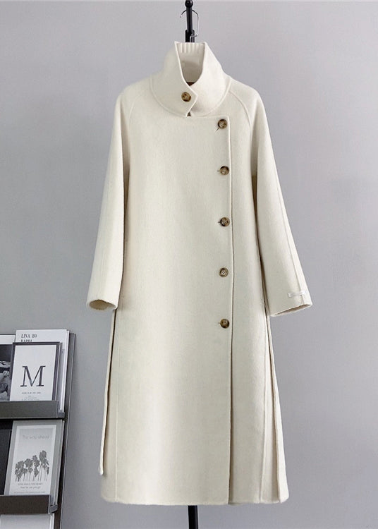 Sophisticated Coat with a Clean Classic Look