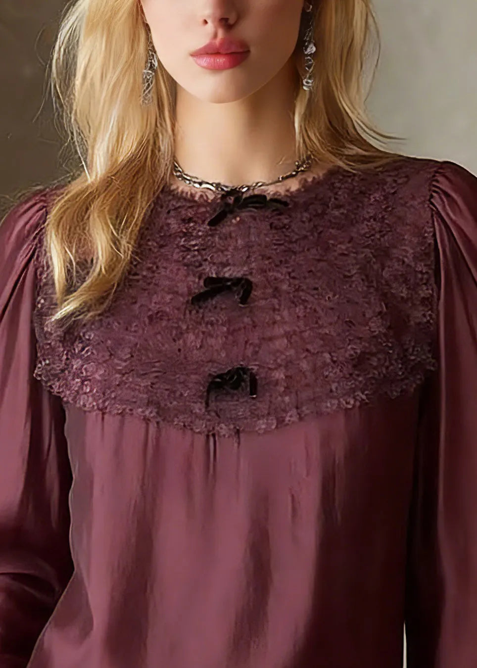 Effortlessly Elegant Top with a Timeless Design