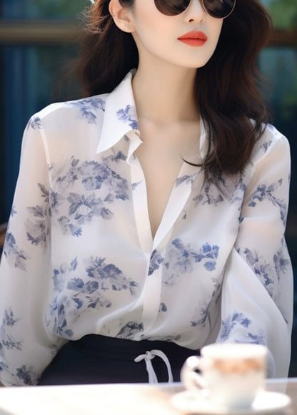 Well Tailored Blouse with a Graceful Silhouette