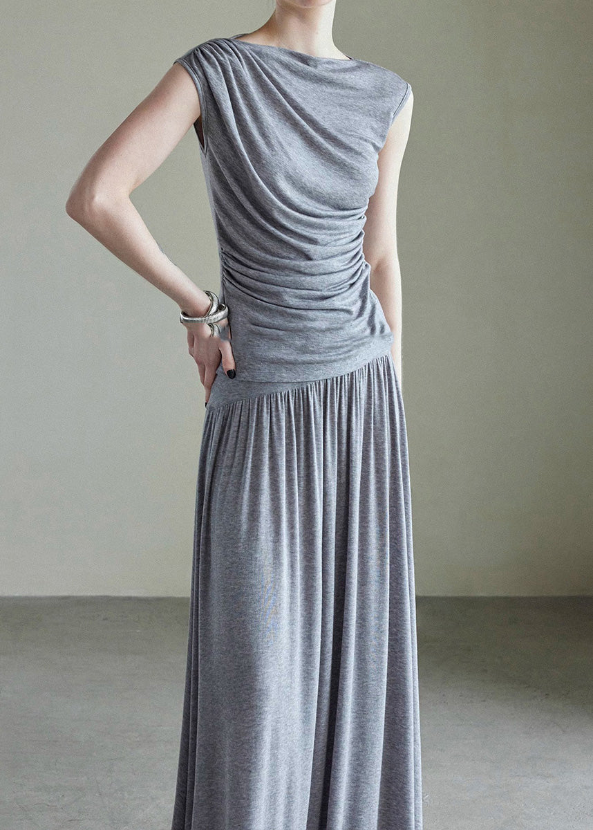 Well Tailored Garment with a Graceful Silhouette