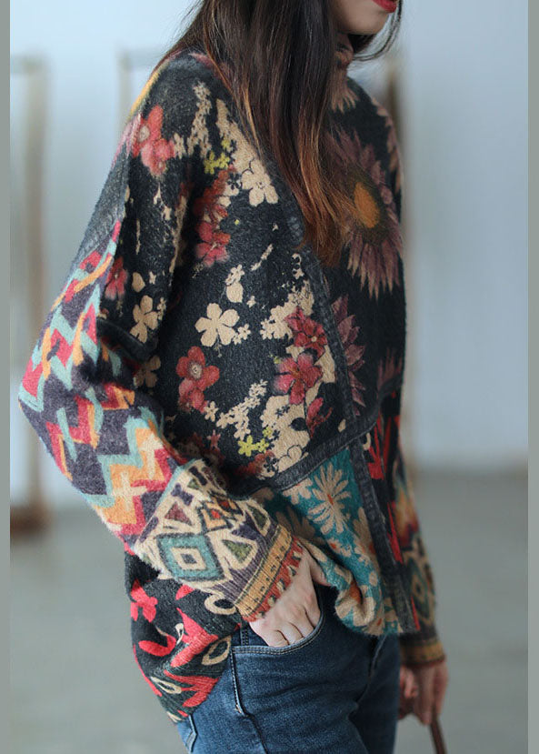 Well Tailored Sweater with a Graceful Silhouette