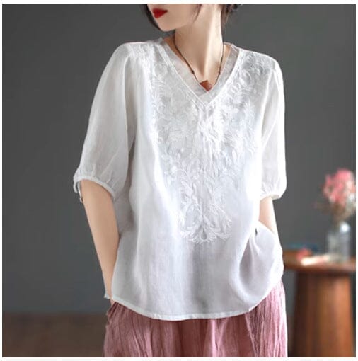 Well Tailored T-Shirt with a Graceful Silhouette