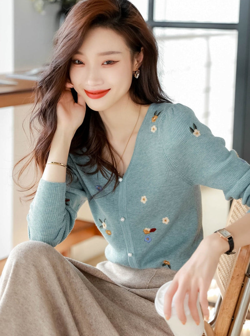 Elegantly Styled Sweater for Everyday Wear