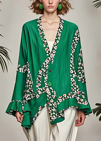 Gracefully Styled Coat for Any Occasion
