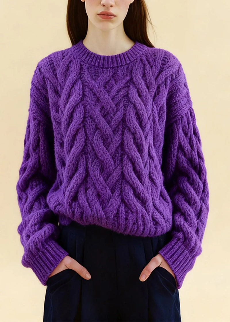 Well Tailored Sweater with a Graceful Silhouette