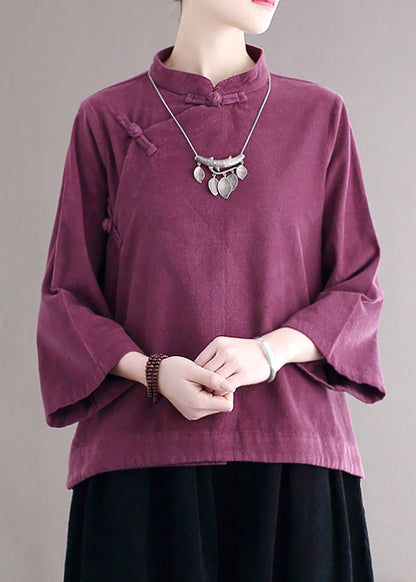 Classic Vintage Shirt with a Flattering Fit