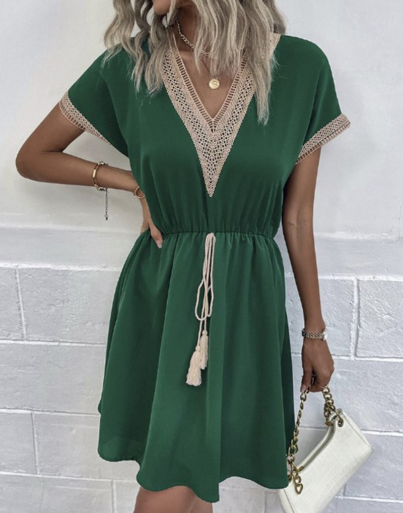 Beautifully Finished Dress in a Timeless Design
