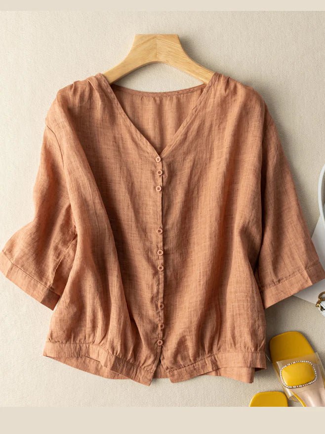 Effortlessly Elegant Shirt with a Timeless Design