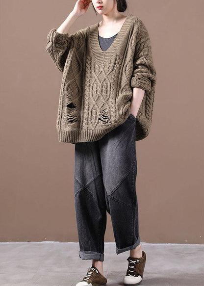 Well Tailored Sweater with a Graceful Silhouette