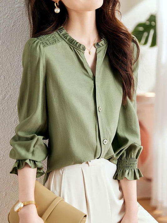 Effortlessly Elegant Shirt with a Timeless Design