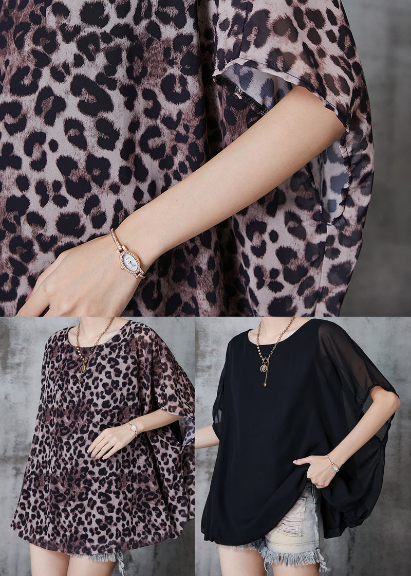 Effortlessly Elegant Top with a Timeless Design