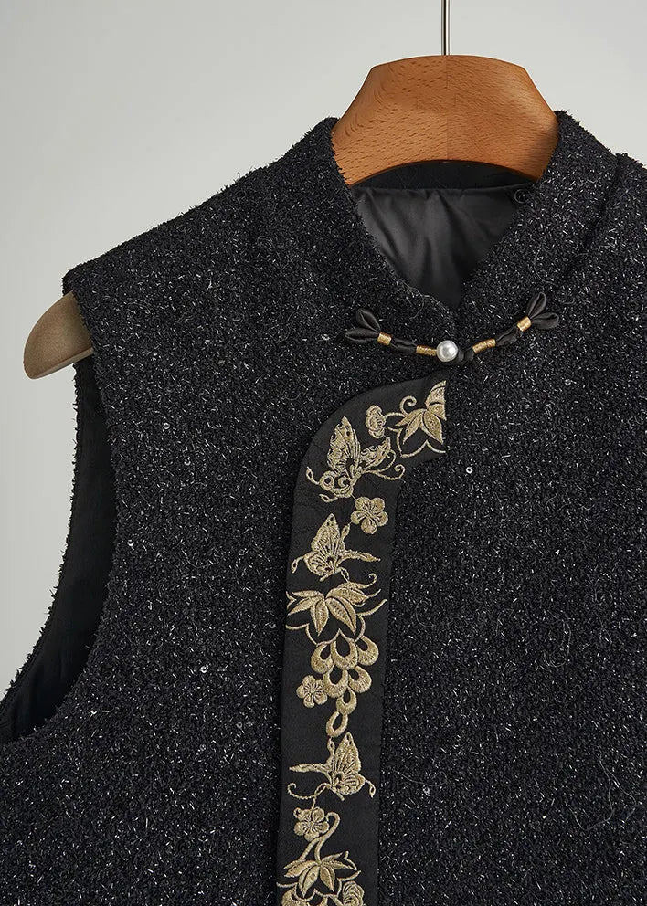 Gracefully Styled Garment for Any Occasion