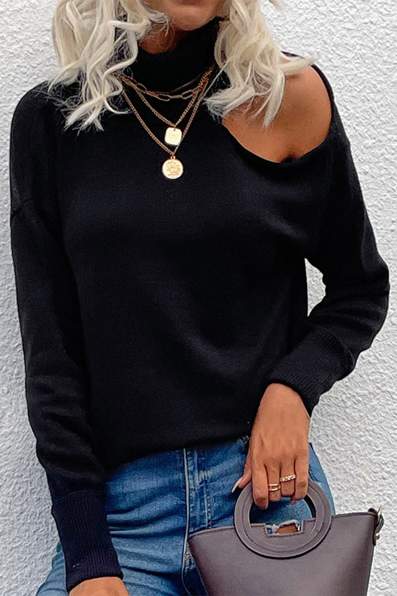 Well Tailored Sweater with a Graceful Silhouette