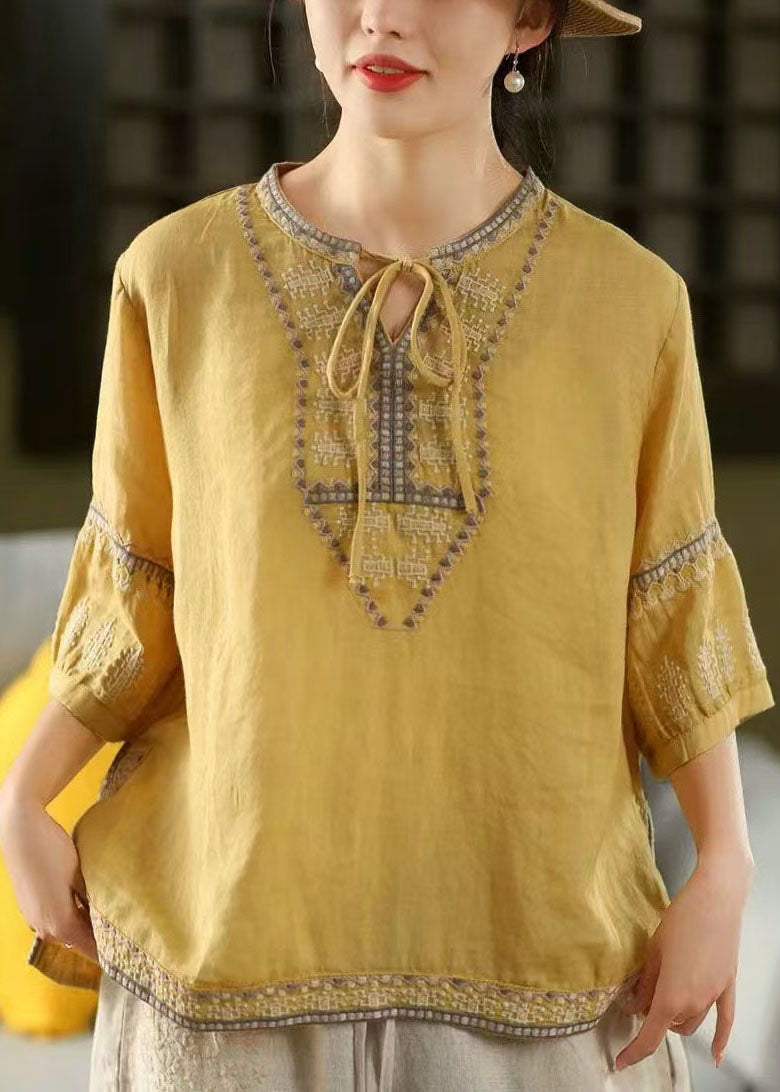 Sophisticated Blouse with a Clean Classic Look